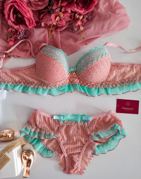 Romantic Chic Lace Set