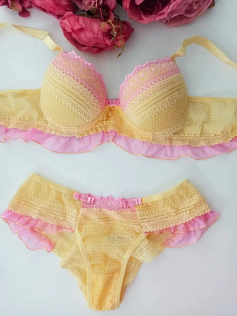 Romantic Chic Lace Set